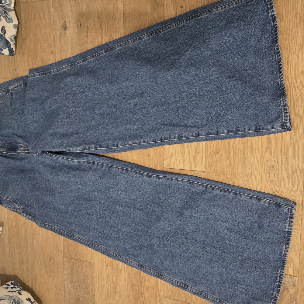 Wide-Leg Blue Denim Jeans